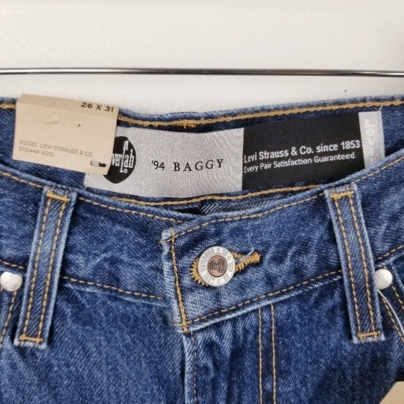 Levi's SilverTab '94 Baggy Jeans NWT A3518008  Men's size 26x31 - Picture 5 of 12